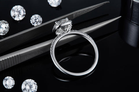 Eterna Harmony I Round Cut Radiant Shape Straight Band - Eterna Diamonds | Lab Grown Diamond