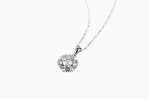 Snowflower Pendant Diamond Necklace - Eterna Diamonds | Lab Grown Diamond